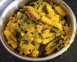 A picture of step 8 of Borboti (pea bean)sabzi.