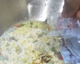 Foto langkah ke 3 dari resep Indomie tomyam.