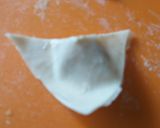A picture of step 3 of Fry wanton.