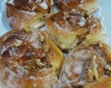 A picture of step 14 of Cinnamon rolls with walnuts.