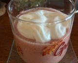 Hình bước làm 3 của món Smoothie : táo, dâu