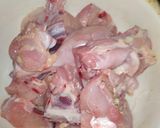 A picture of step 1 of Cholistani chicken khrdai.