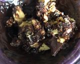 Foto langkah ke 2 dari resep Brownies Kukus ala Amanda.