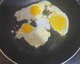 Foto langkah ke 1 dari resep Nasi Goreng Keju Simpel.