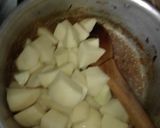 A picture of step 3 of Spicy beef stew with potatoes.