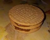 Foto del paso 4 de la receta: Alfajores borrachitos muy fáciles de hacer 👩‍🍳🍫