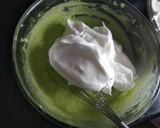 A picture of step 4 of Pandan Chiffon Cake.