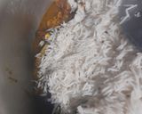 A picture of step 4 of Kac'chay gosht ki biryani.