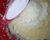 A picture of step 6 of Custard cookies cooking pots.