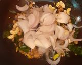 সাউথ স্টাইলে সুজি উপমা (sauth style sooji upma recipe in Bengali) রেসিপি ধাপ - 3 ছবি