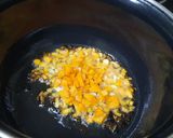 A picture of step 2 of Quick ginger and garlic soup.
