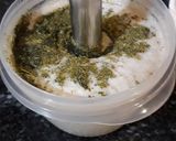 Foto del paso 2 de la receta Paté de cebolla con frutos secos y flores. Pon flores en tu boca