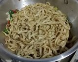 Foto langkah ke 8 dari resep Kwetiau Goreng, sederhana, praktis, special dan lezat.