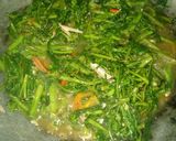 Foto langkah ke 2 dari resep Kangkung balacan.