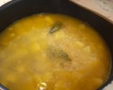 Foto del paso 7 de la receta: Pastelitos de chipirones y gambas en salsa con patatas