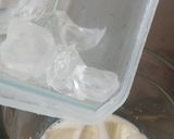 Foto langkah ke 3 dari resep Banana Nutella Smoothie.
