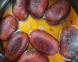 A picture of step 3 of Rabri Kala Jamun Fusion.