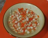 Foto del paso 2 de la receta: Ceviche de surimi con quinoa