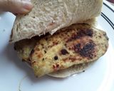 Foto del paso 3 de la receta: Pan🥐 turco relleno con milanesas de berenjena🍆 y calabacín🌮