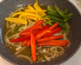 Foto del paso 2 de la receta: Salteado de salchichas y verduras