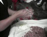 Foto del paso 4 de la receta: Gorditas de chicharrón prensado