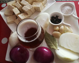 Foto del paso 1 de la receta: Tofu encebollado a la cerveza tostada vegano🌱vegetariana