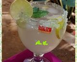 A picture of step 1 of #Sprinkling_Lemonade.