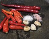 Foto langkah ke 1 dari resep Sambal Kemiri.