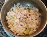 Foto del paso 1 de la receta: Almejas o berberechos al azafrán (clásico o con Thermomix)