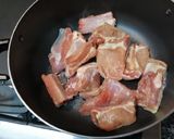 Foto del paso 1 de la receta: Calabacitas con carne de puerco