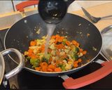 Foto del paso 4 de la receta Noodles con verduras y langostinos marinados
