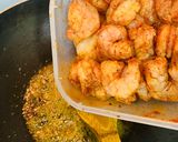 A picture of step 3 of Smoked Prawns Karahi.