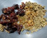A picture of step 3 of Fenugreek seeds chutney (Methi dana & dates chutney).