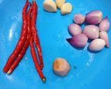Foto langkah ke 2 dari resep Tumis kangkung kering.
