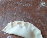 Foto del paso 2 de la receta: Empanaditas de dulce de leche y tortas fritas