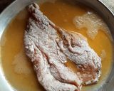 Foto del paso 2 de la receta: Milanesas de pollo a la napolitana