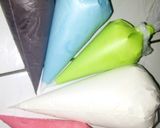 Foto langkah ke 3 dari resep Royal Icing Cookies.