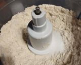 Foto del paso 1 de la receta: Tarta de pollo y base cremosa de ricota (masa casera)
