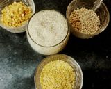 मिक्स दाल और चावल के ढोकले (mix dal aur chawal ke dhokle recipe in Hindi) रेसिपी चरण 1 फोटो