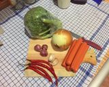 Foto langkah ke 1 dari resep Tumis Brokoli Sosis.