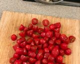 A picture of step 2 of Cockles, mini tomatoes, pasta.