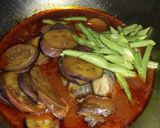 Foto langkah ke 3 dari resep Sarden Kaleng Terong Pedas #49.