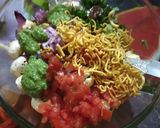 A picture of step 2 of Makhana Bhel.