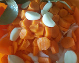 Foto del paso 5 de la receta: Pollitos Picantones en escabeche