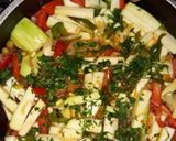 Foto del paso 2 de la receta: Costeletitas de cerdo a la mostaza con panache de verduras