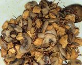 عکس مرحله 6 از دستور پیراشکی مرغ و قارچ