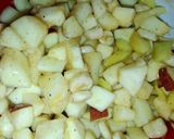 A picture of step 1 of Orange juice chaat.
