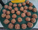 Foto langkah ke 1 dari resep 023 ♡Swedish Meatball♡.
