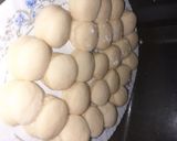 A picture of step 3 of Creamy Donuts 😊.
