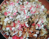 Foto del paso 4 de la receta: Pasta con setas, langostinos y surimi